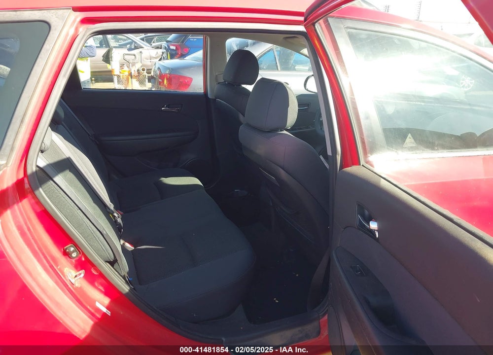 2010 HYUNDAI ELANTRA TOURING VIN: KMHDC8AE6AU064311