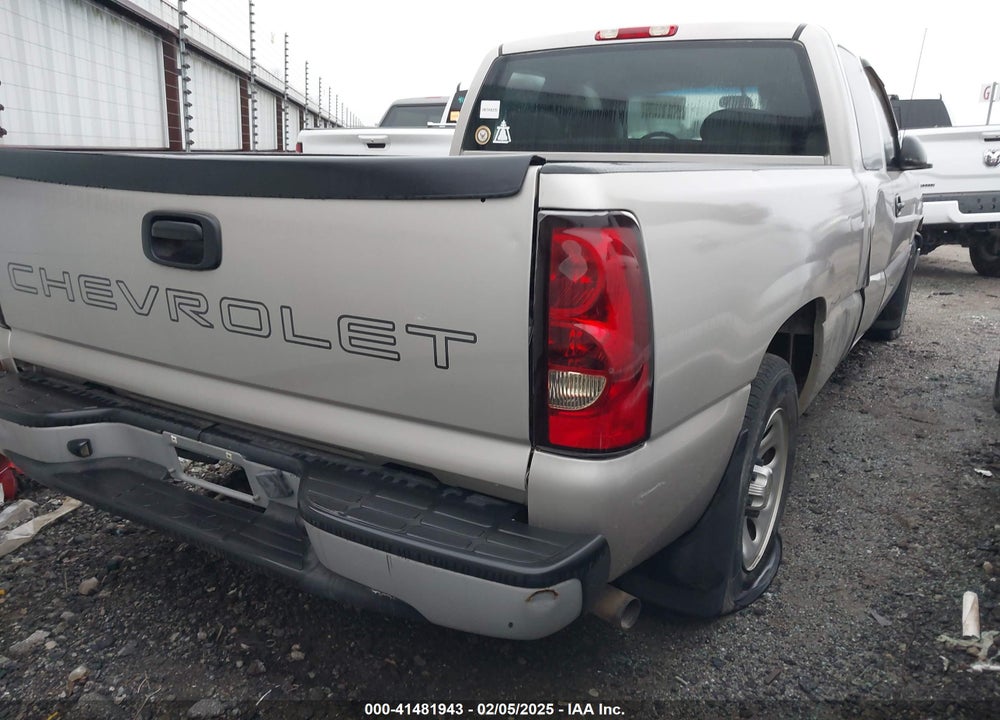 2005 CHEVROLET SILVERADO 1500 WORK TRUCK VIN: 1GCEC19XX5Z178648