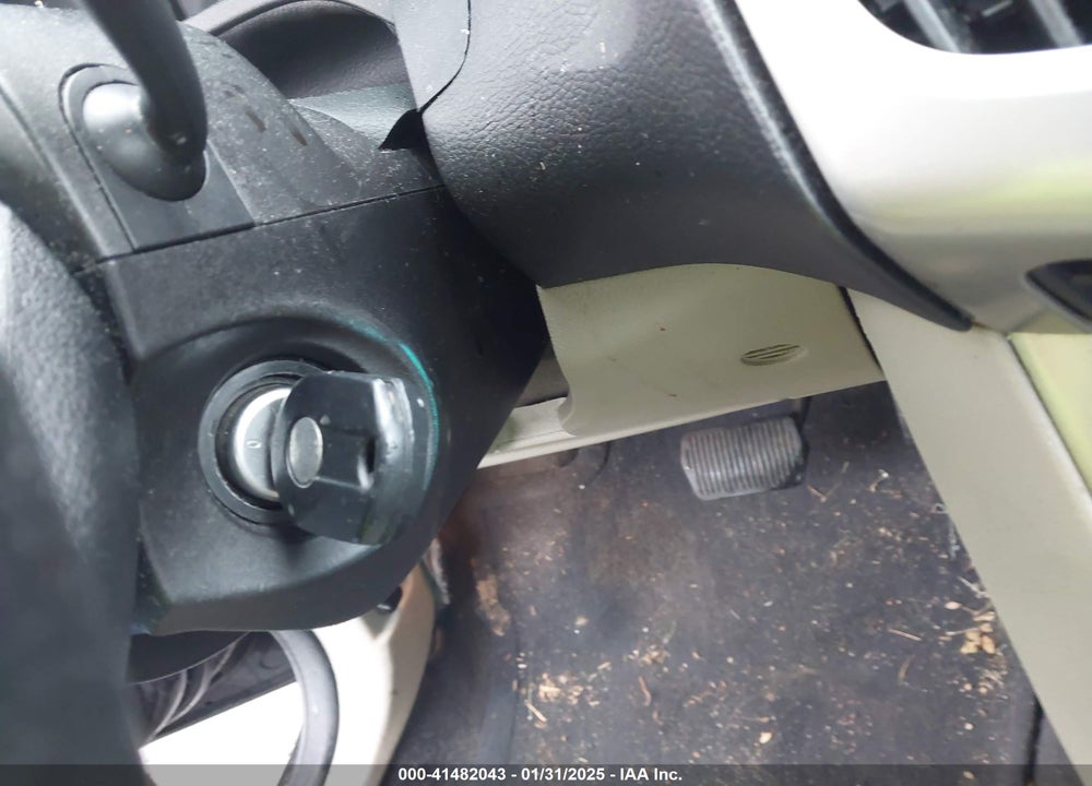 2014 FORD FOCUS SE VIN: 1FADP3F25EL152827