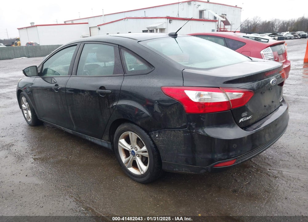 2014 FORD FOCUS SE VIN: 1FADP3F25EL152827