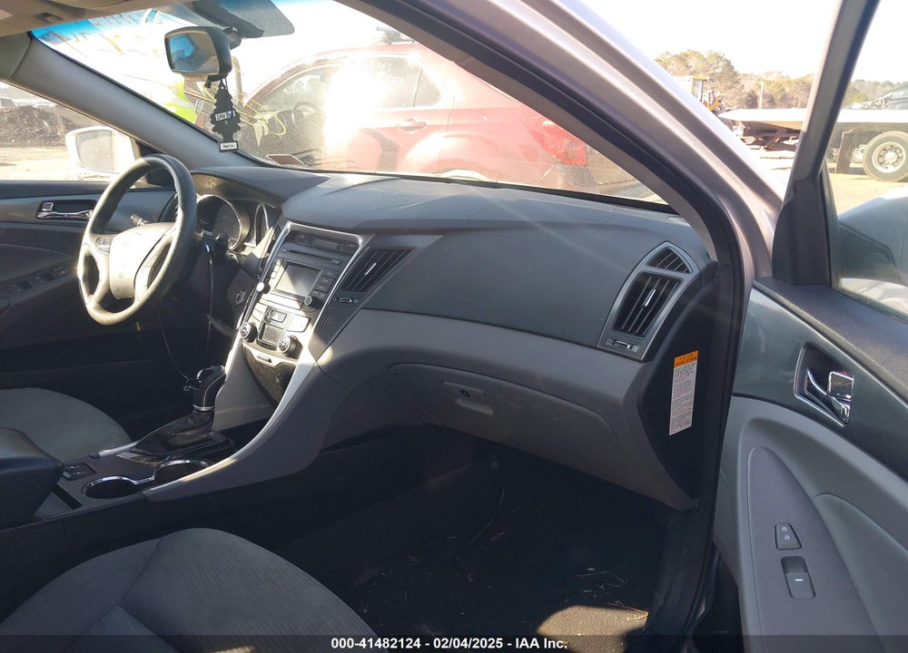 2014 HYUNDAI SONATA HYBRID VIN: KMHEC4A49EA116753