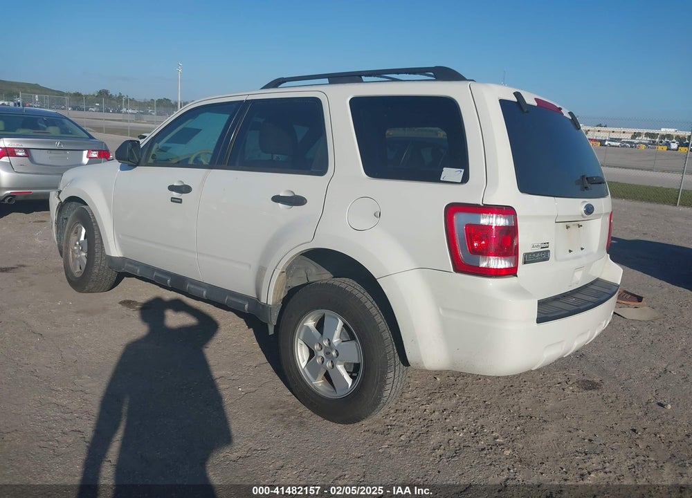 2011 FORD ESCAPE XLT VIN: 1FMCU0D74BKA51187