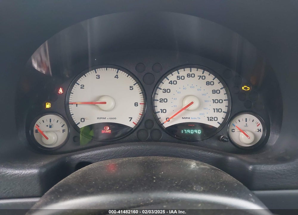 2004 JEEP LIBERTY VIN: 1J4GL48K14W115867