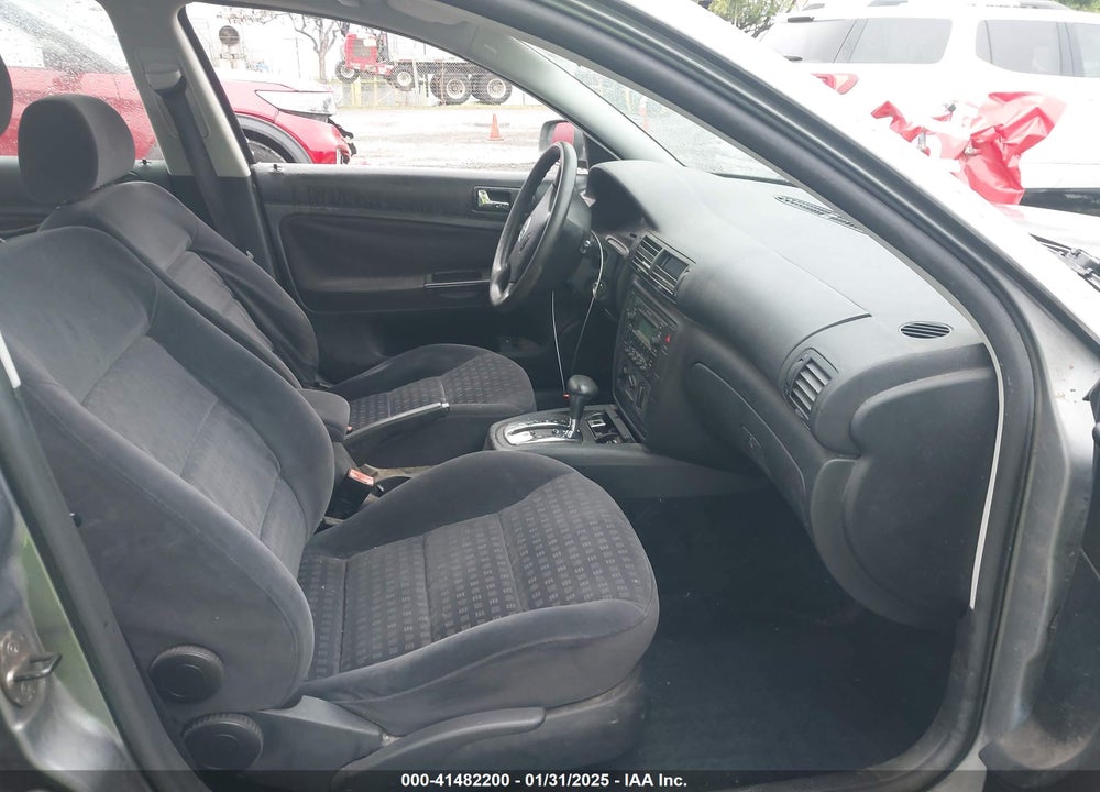 2003 VOLKSWAGEN PASSAT GLS VIN: WVWVD63B53E166063