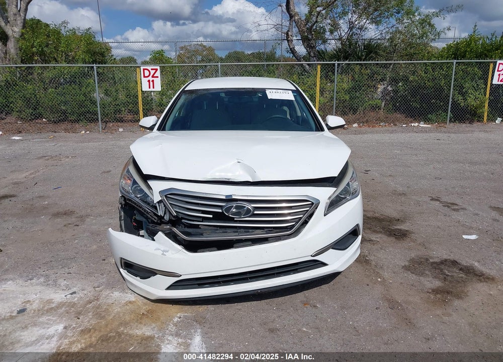 2016 HYUNDAI SONATA VIN: 5NPE24AF0GH320555