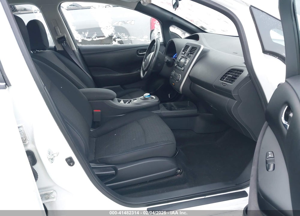 2013 NISSAN LEAF VIN: 1N4AZ0CP1DC412313