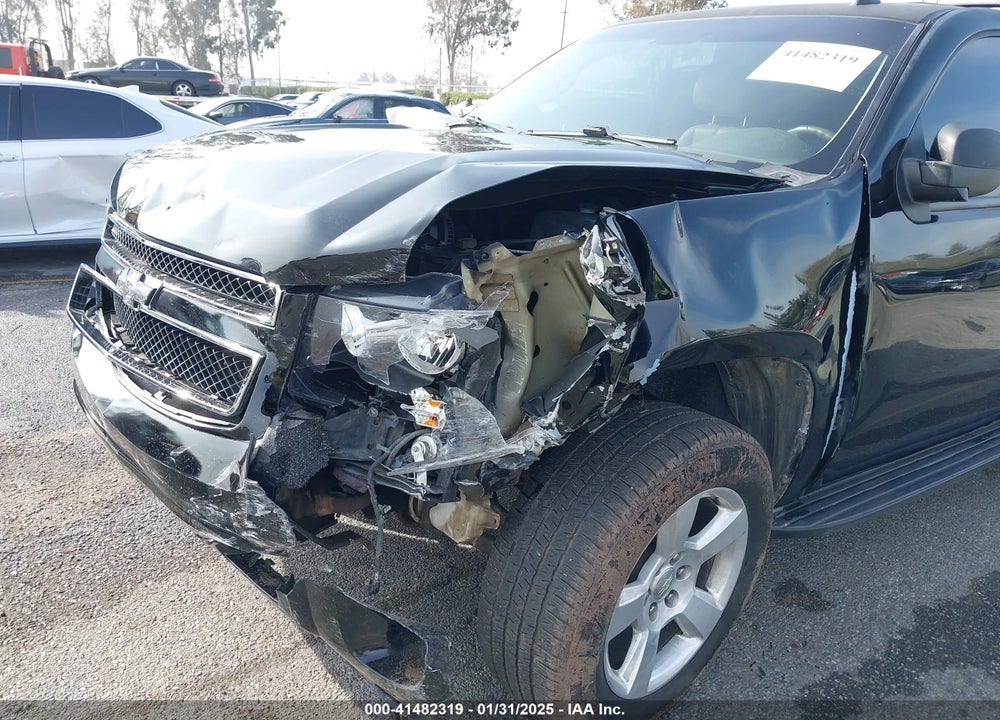 2014 CHEVROLET TAHOE VIN: 1GNSCBE04ER127140