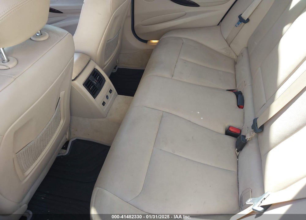 2013 BMW 328 VIN: WBA3B3C56DF533518