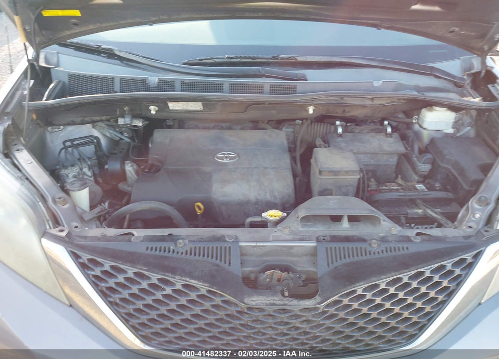 2012 TOYOTA SIENNA SE 8 PASSENGER VIN: 5TDXK3DC9CS189005