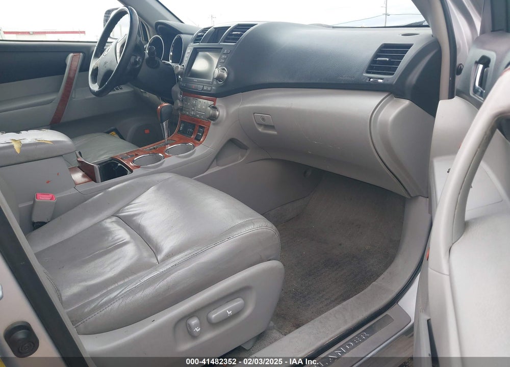 2008 TOYOTA HIGHLANDER LIMITED VIN: JTEDS42AX82065720