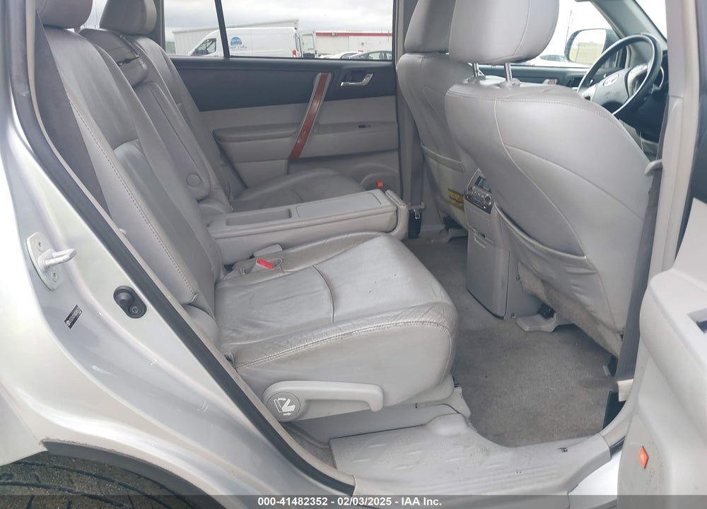 2008 TOYOTA HIGHLANDER LIMITED VIN: JTEDS42AX82065720