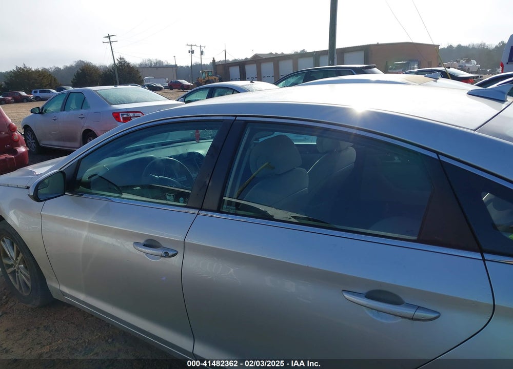 2016 HYUNDAI SONATA VIN: 5NPE24AF1GH320063
