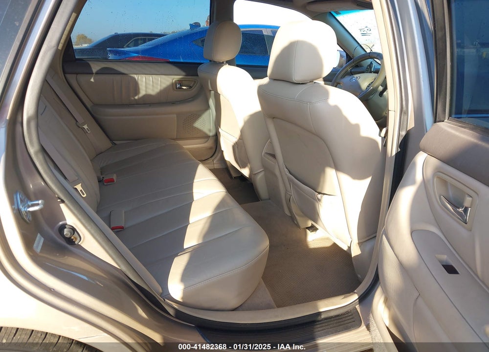 2002 TOYOTA AVALON XL VIN: 4T1BF28B92U256010