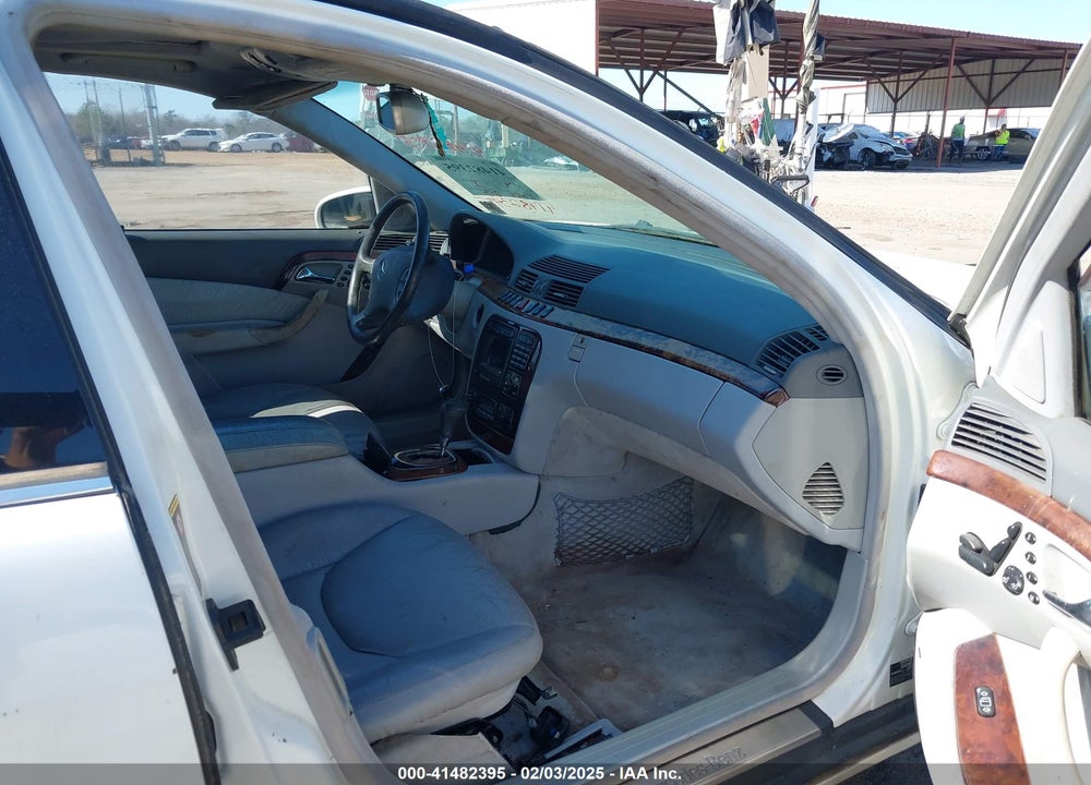 2002 MERCEDES-BENZ S 500 VIN: WDBNG75J62A241861