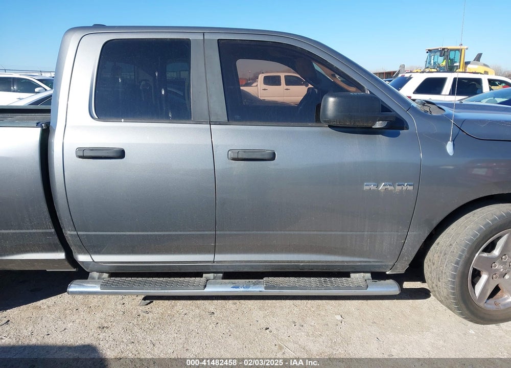 2009 DODGE RAM 1500 VIN: 1D3HB18P89S748623