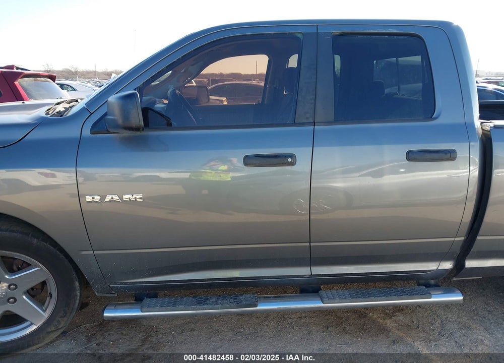 2009 DODGE RAM 1500 VIN: 1D3HB18P89S748623