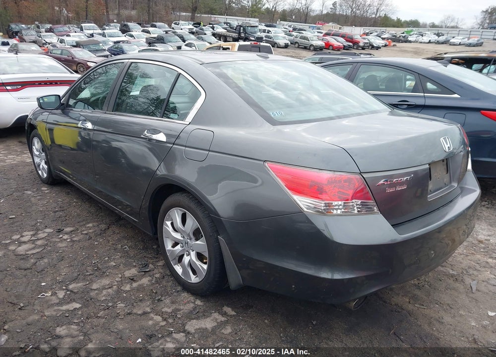 2008 HONDA ACCORD VIN: 1HGCP36818A002158