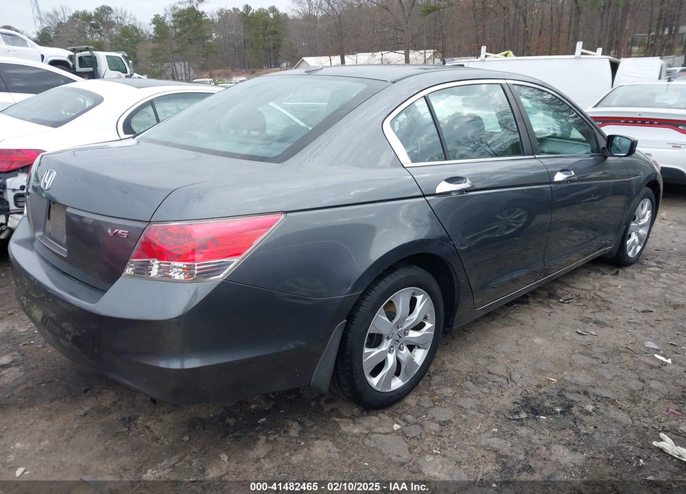 2008 HONDA ACCORD VIN: 1HGCP36818A002158