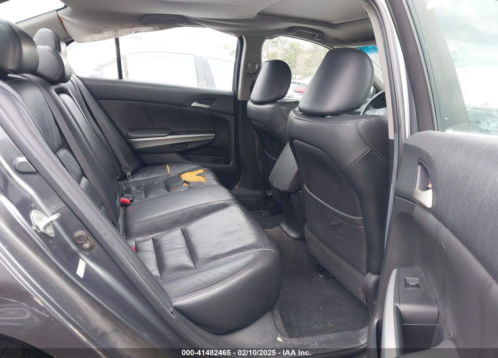 2008 HONDA ACCORD VIN: 1HGCP36818A002158