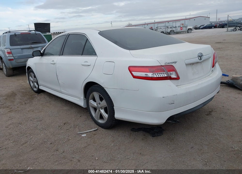 2011 TOYOTA CAMRY SE VIN: 4T1BF3EK0BU647332