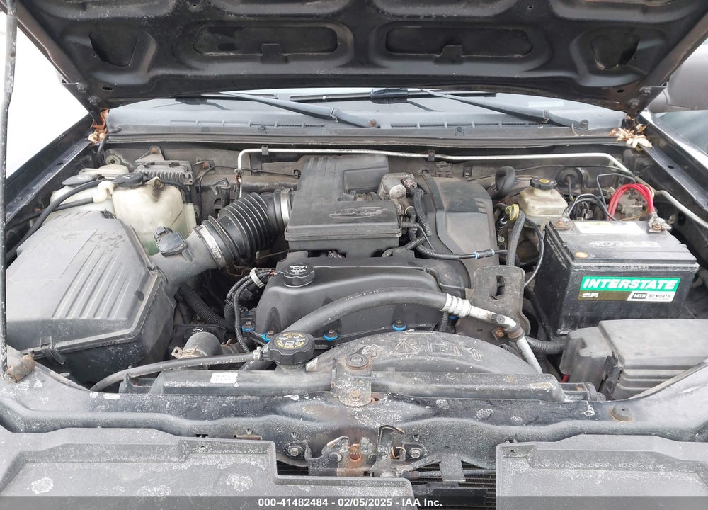 2004 CHEVROLET COLORADO LS VIN: 1GCDT196348111137