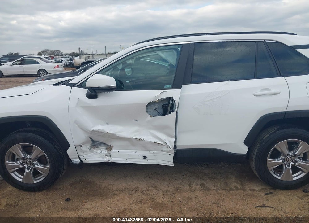 2024 TOYOTA RAV4 XLE VIN: 2T3W1RFV7RW333755