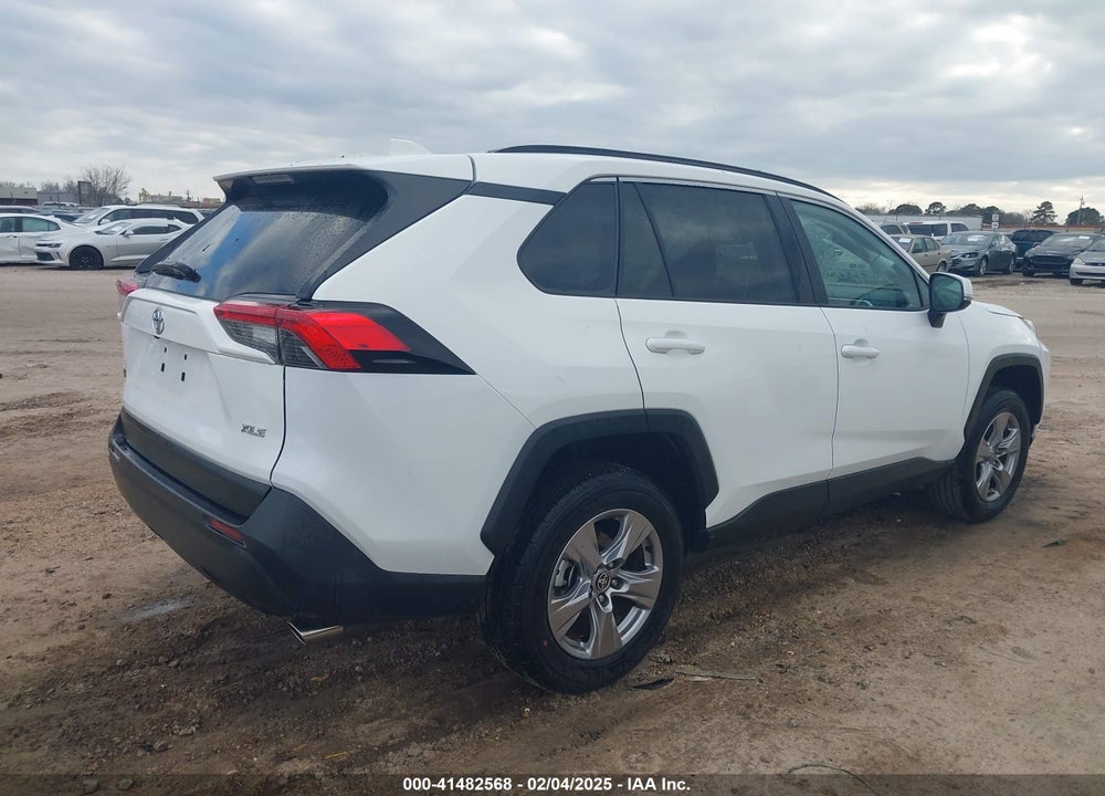 2024 TOYOTA RAV4 XLE VIN: 2T3W1RFV7RW333755