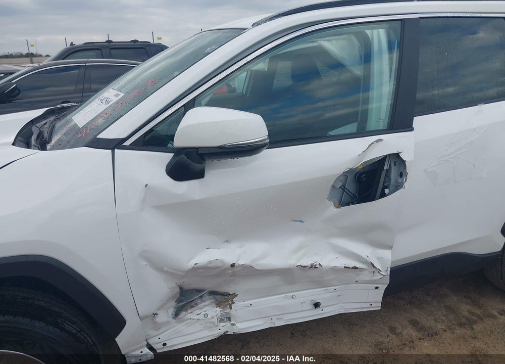 2024 TOYOTA RAV4 XLE VIN: 2T3W1RFV7RW333755