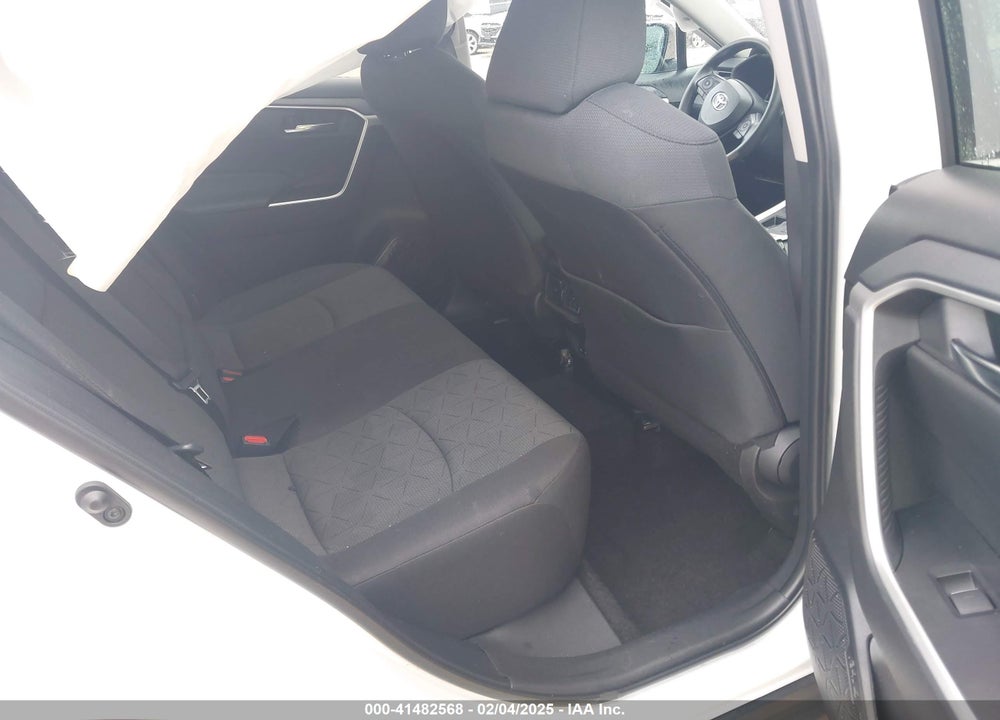 2024 TOYOTA RAV4 XLE VIN: 2T3W1RFV7RW333755