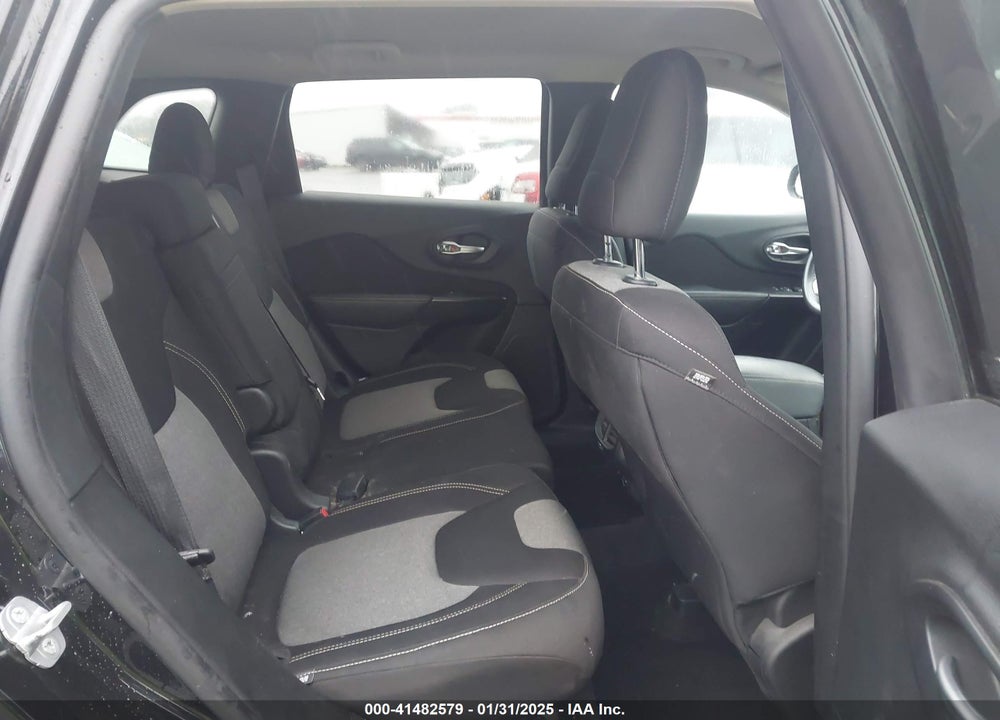 2014 JEEP CHEROKEE LATITUDE VIN: 1C4PJMCB7EW320470