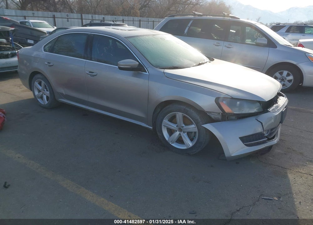 2013 VOLKSWAGEN PASSAT 2.0L TDI SE VIN: 1VWBN7A33DC061467