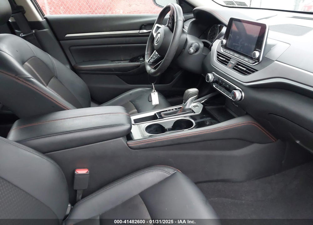 2024 NISSAN ALTIMA SR FWD VIN: 1N4BL4CV5RN377878