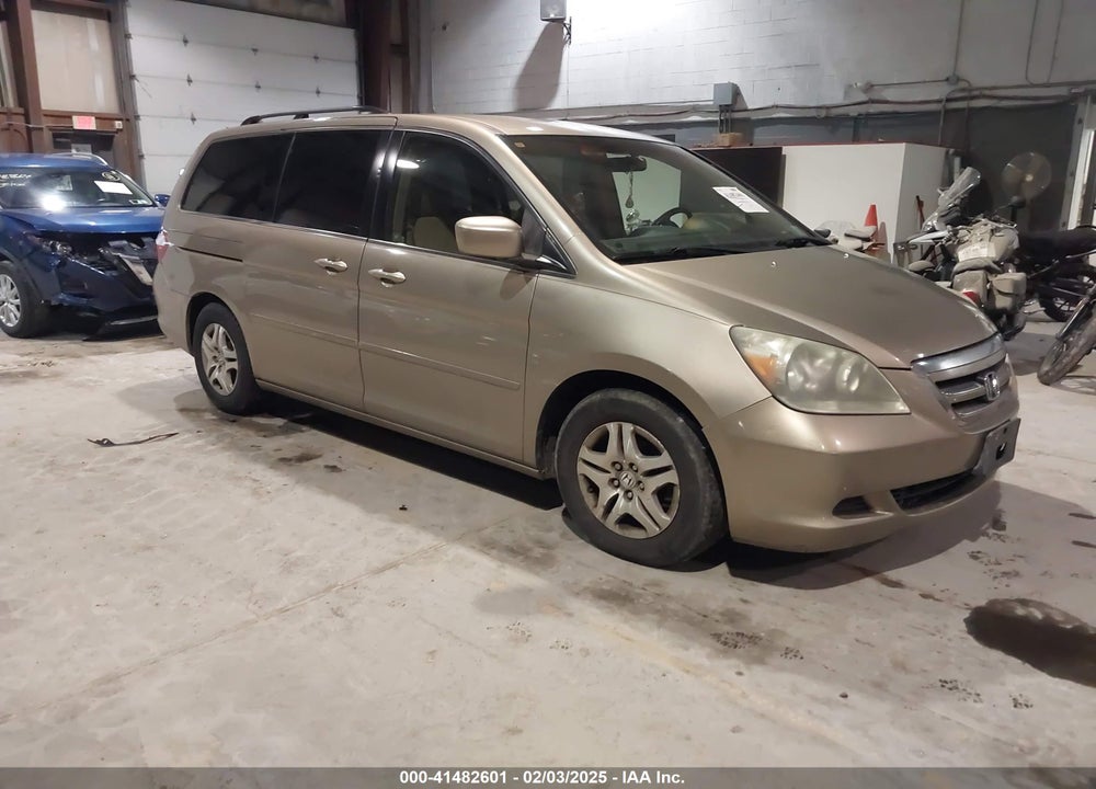 2005 HONDA ODYSSEY EX VIN: 5FNRL38485B012400