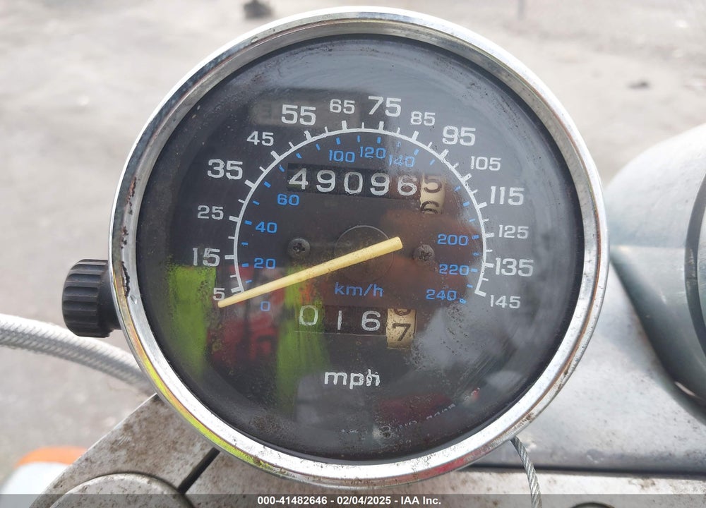 1999 HONDA VF750 C VIN: JH2RC4305XM501168