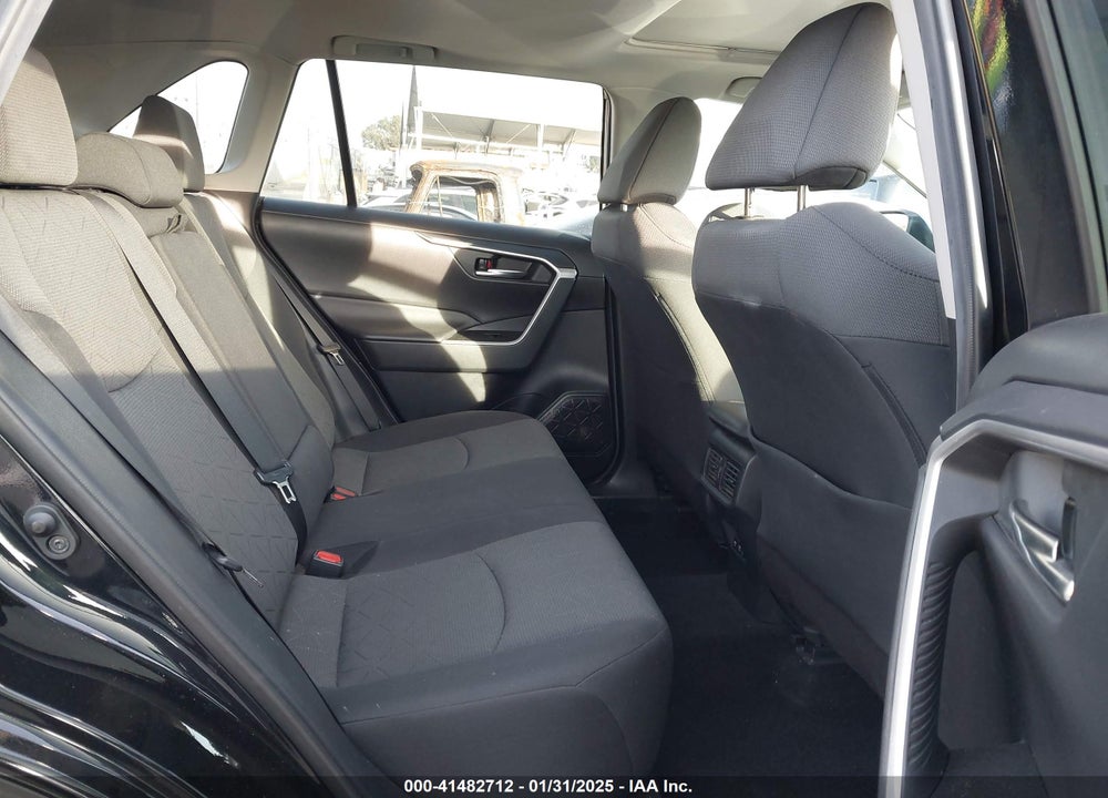 2021 TOYOTA RAV4 XLE VIN: 2T3W1RFV5MC115002