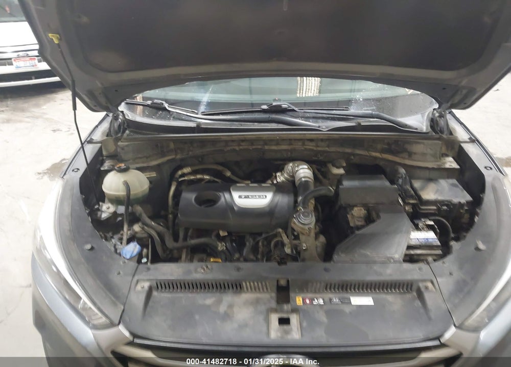 2017 HYUNDAI TUCSON VALUE VIN: KM8J3CA26HU552194