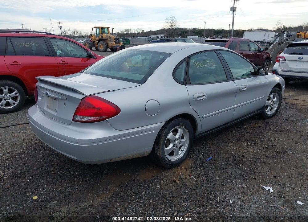2005 FORD TAURUS SE VIN: 1FAFP53295A235844