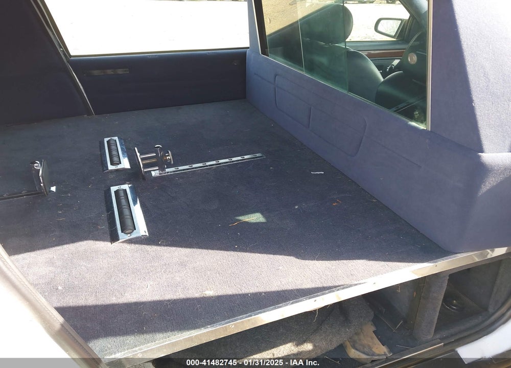 1999 CADILLAC DEVILLE PROFESSIONAL VIN: 1GEEH90Y2XU500423