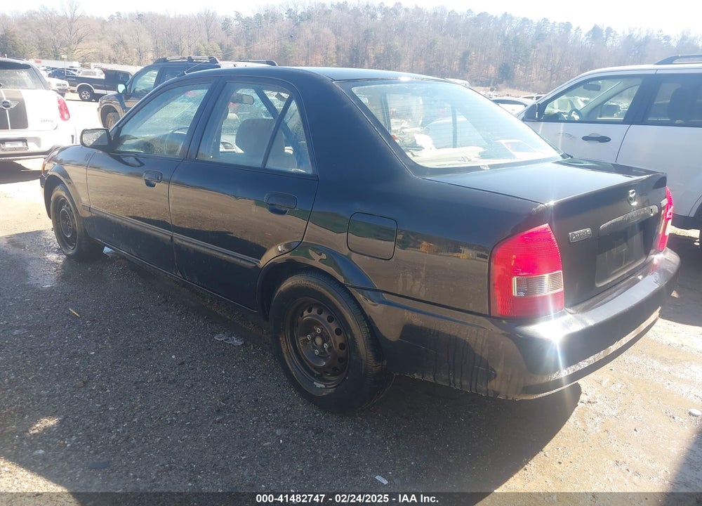 2000 MAZDA PROTEGE DX/LX VIN: JM1BJ2227Y0303448