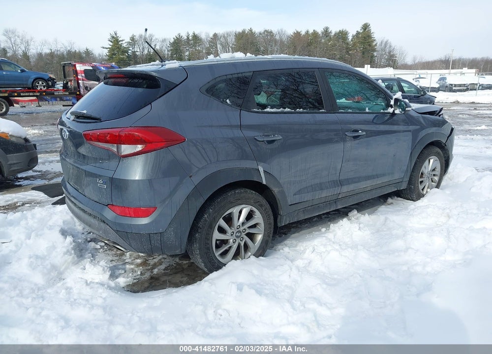 2016 HYUNDAI TUCSON VIN: KM8J3CA27GU155611