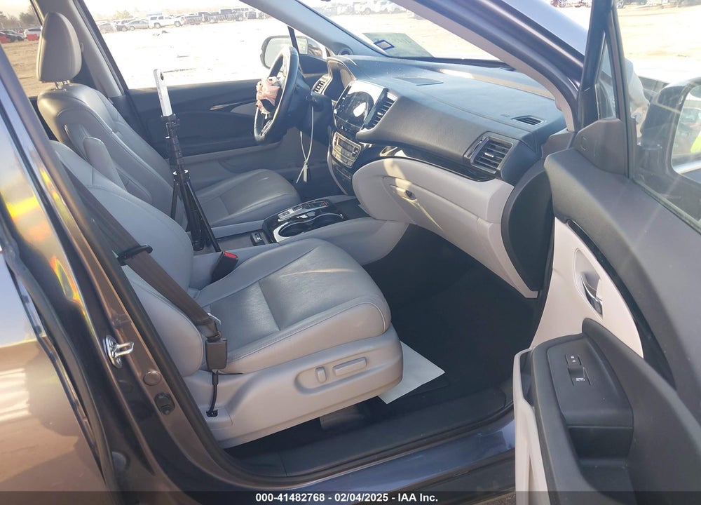 2021 HONDA PILOT AWD ELITE VIN: 5FNYF6H01MB006339