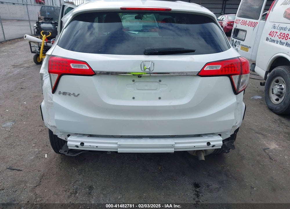2022 HONDA HR-V VIN: 3CZRU5H38NM731538