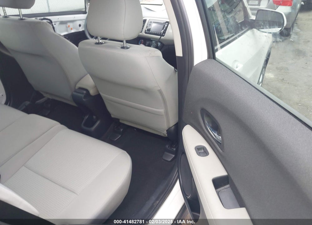 2022 HONDA HR-V VIN: 3CZRU5H38NM731538