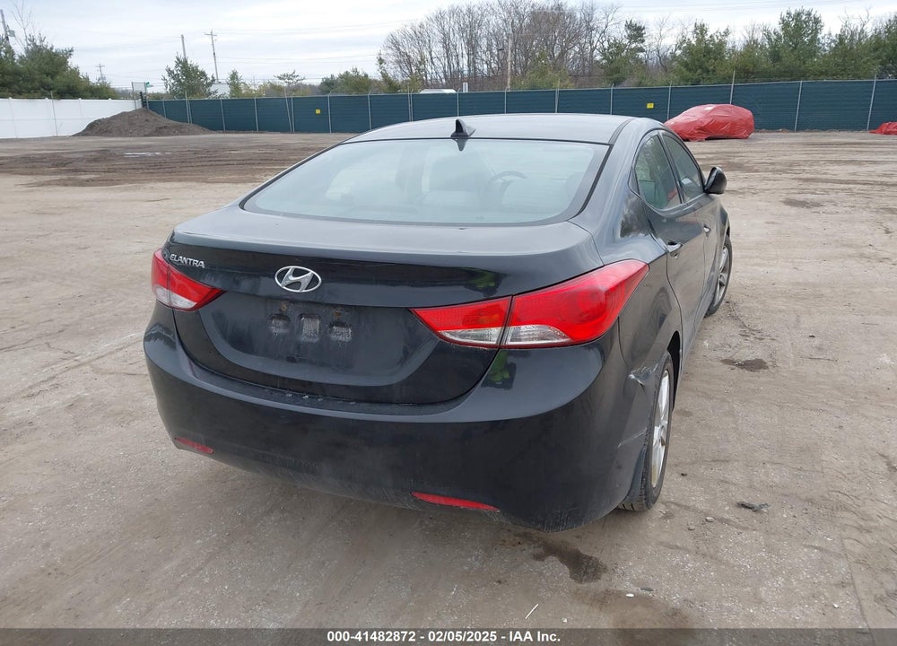 2013 HYUNDAI ELANTRA VIN: 5NPDH4AE4DH407338