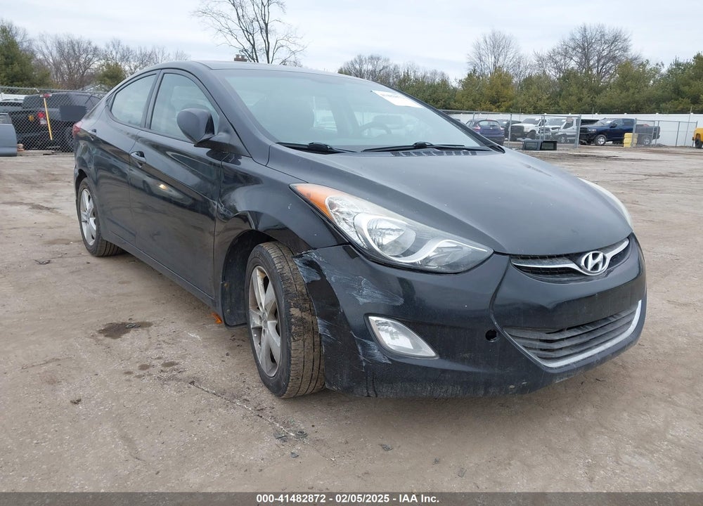 2013 HYUNDAI ELANTRA VIN: 5NPDH4AE4DH407338