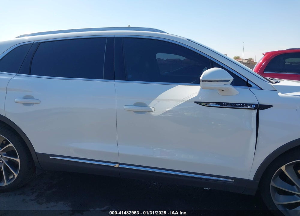 2021 LINCOLN NAUTILUS VIN: 2LMPJ8KP2MBL02091