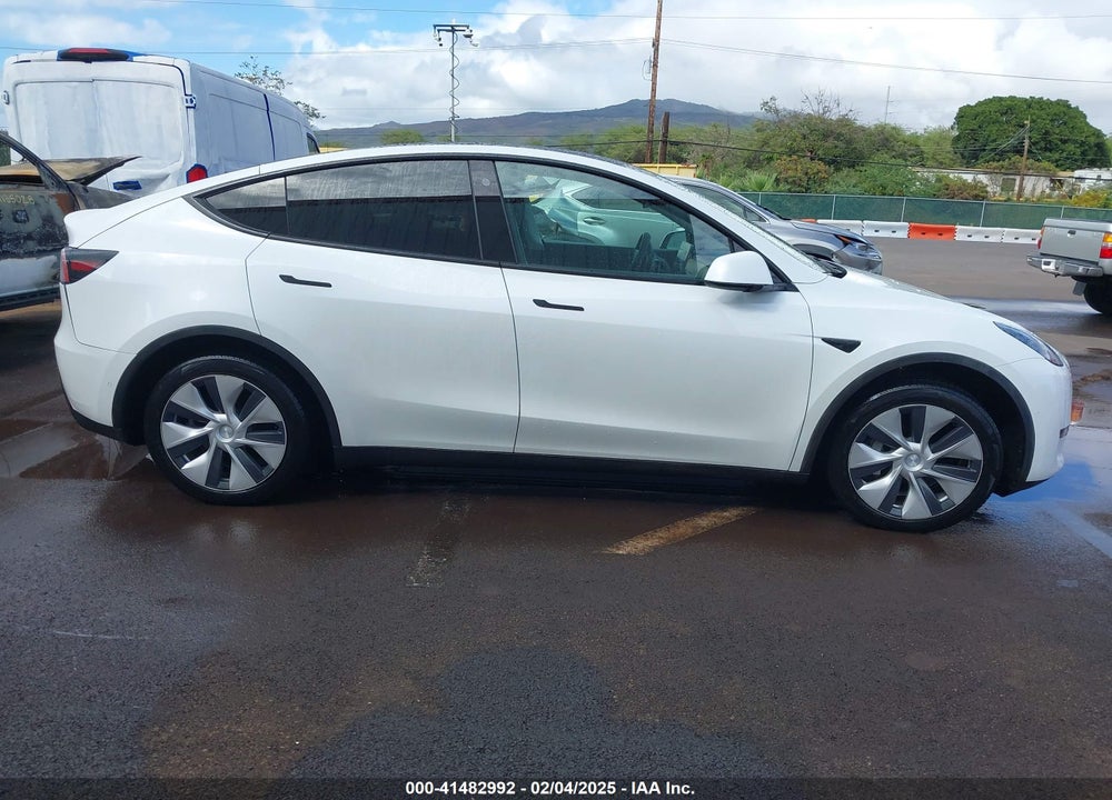 2021 TESLA MODEL Y LONG RANGE DUAL MOTOR ALL-WHEEL DRIVE VIN: 5YJYGDEEXMF198779