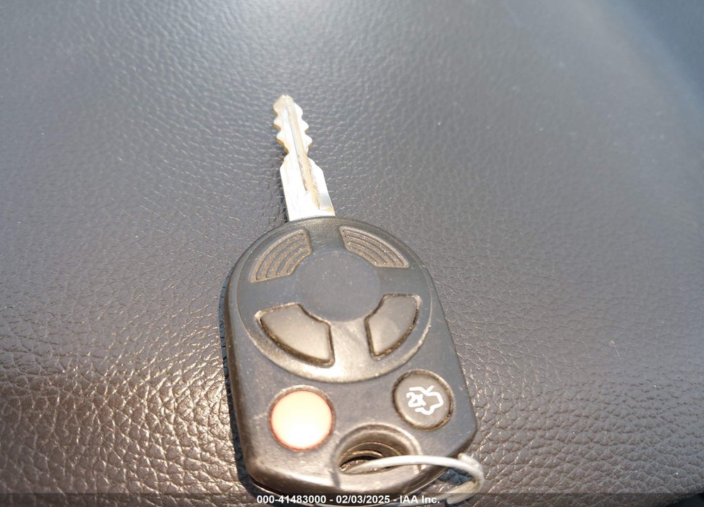 2010 FORD FUSION VIN: 3FAHP0HAXAR301944