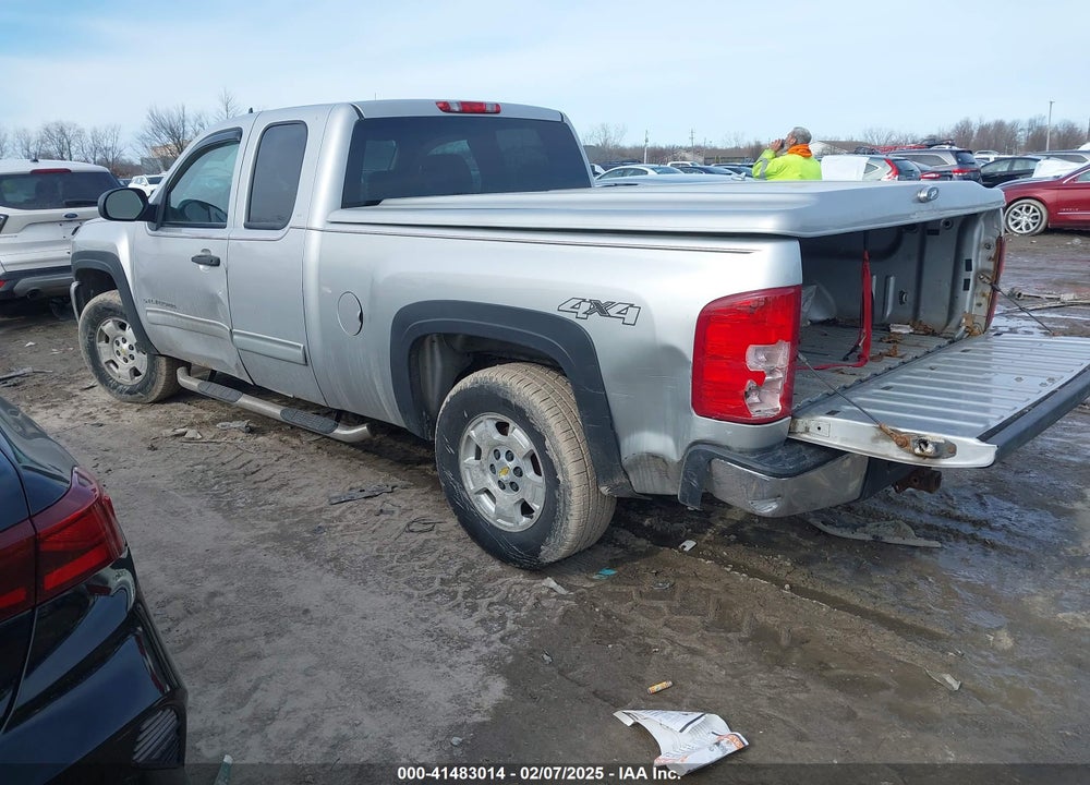 2010 CHEVROLET SILVERADO 1500 VIN: 1GCSKSE38AZ175238