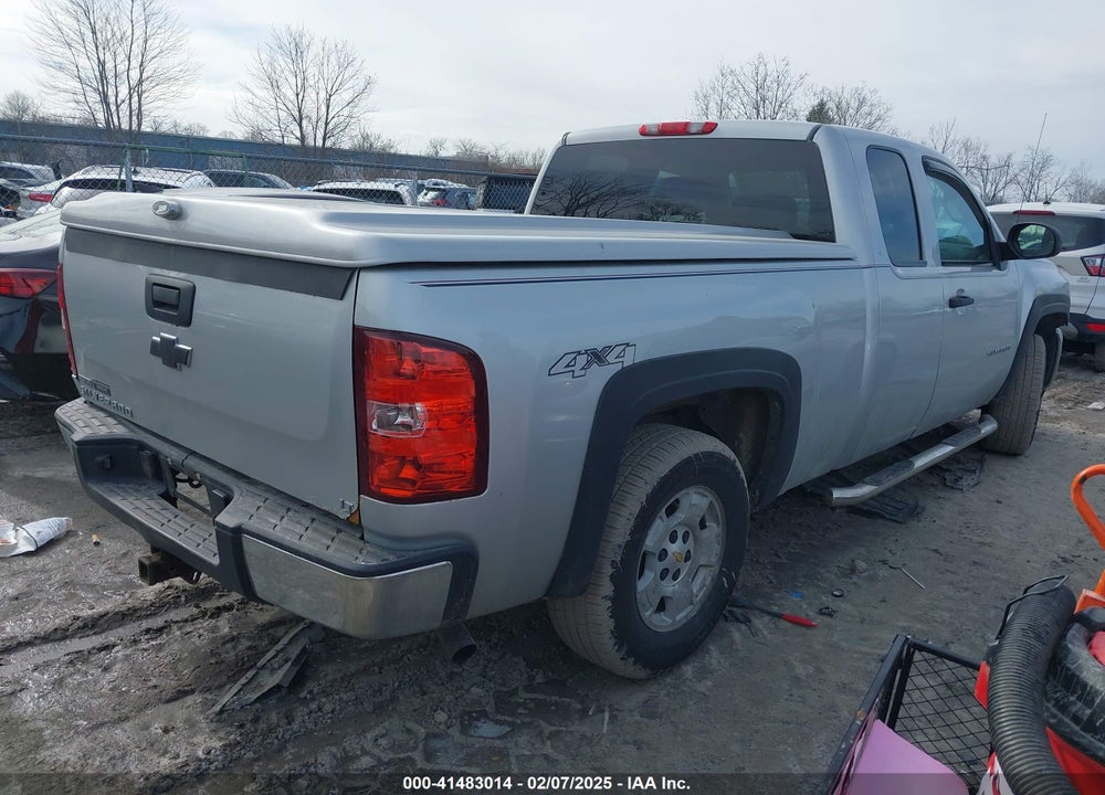 2010 CHEVROLET SILVERADO 1500 VIN: 1GCSKSE38AZ175238